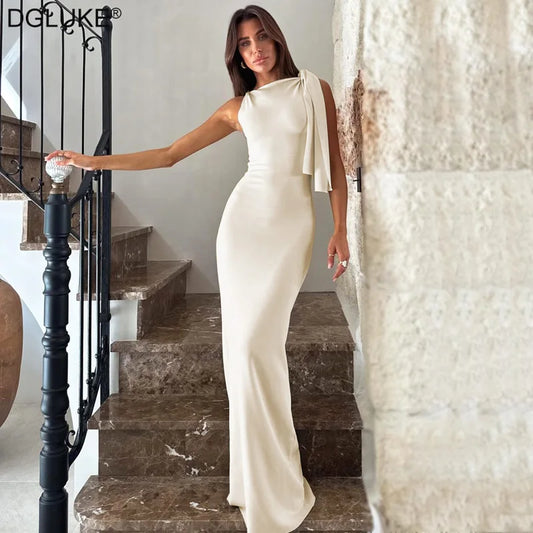 Elegant Long Dress with Uncovered Shoulder