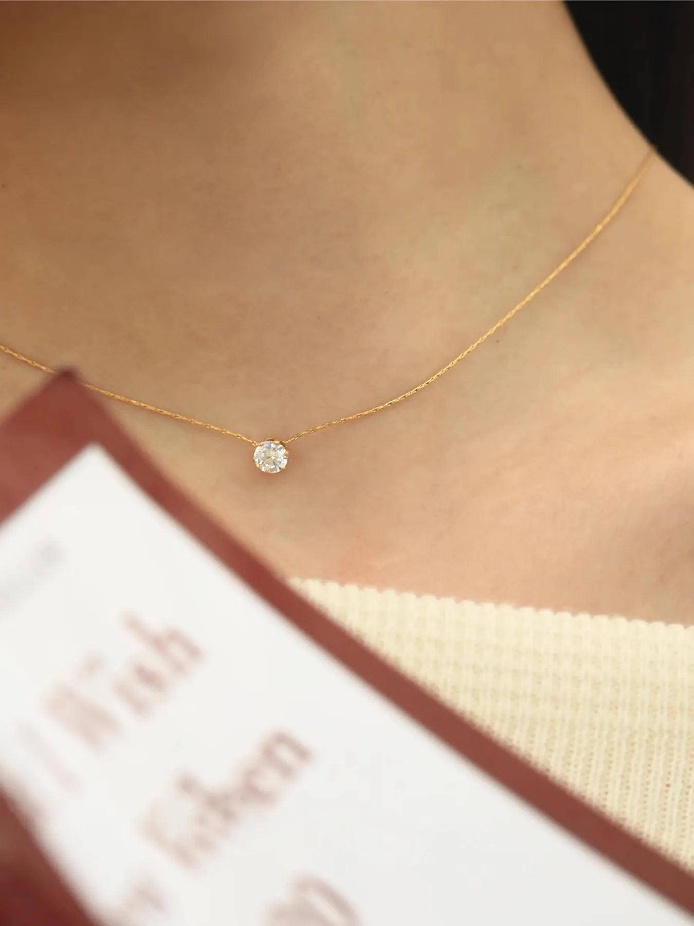 Radiance: Minimalist Zirconia Necklace